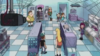 S1e5 checking out the store