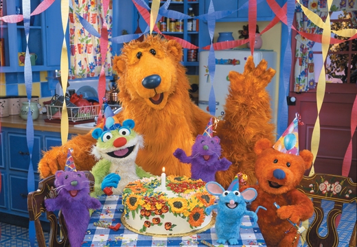 Bear In The Big Blue House Beauty Of The Night Bear in the Big Blue House - Disney Wiki