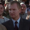 Sasha Davidov (Ulrich Thomsen)