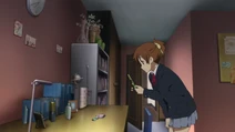 Yui forgot her camera