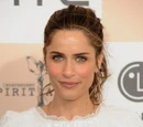 Amanda Peet