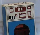 914 Windows, Red