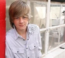Luke Benward
