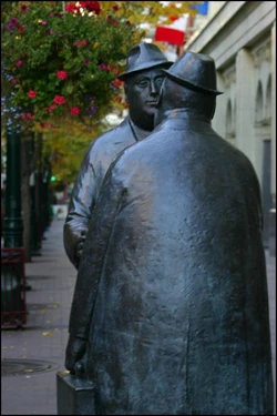 Statues on Stephen Avenue