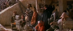 Watto en las galerías durante la Clásica de Boonta Eve