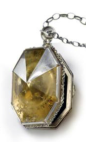 [Image: Noblecollection_horcruxlocket.jpg]
