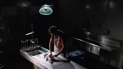 Autopsy_on_the_dead_baby_S01E04.jpg