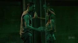 Kate und Jack sehen sich das erste Mal nach ihrer Gefangennahme. („Ja, ich will“)
