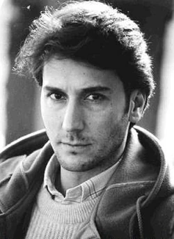 Vittorio Guerrieri dubs the voice of Jack Shephard