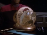 Eine von Commander Sisko 2369 gebaute Uhr