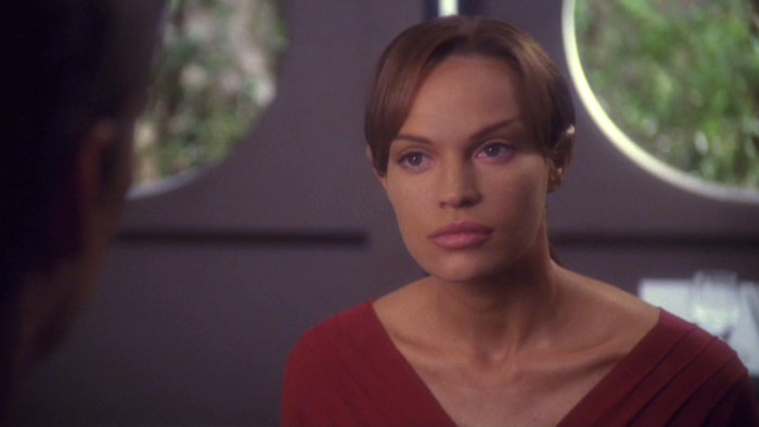 T'Pol in Twilight Back to Top