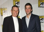 Nimoy with Zachary Quinto at the Comic-Con International (2007).