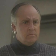 Matthew Faison as Surmak Ren.