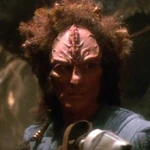 A Kazon-Pommar guard