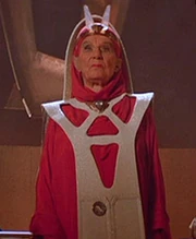 T'Lar in full ceremonial attire