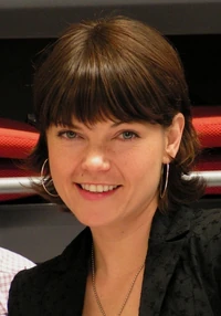 Nicole DeBoer