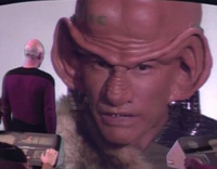 Picard et le DaiMon ferengi Taar