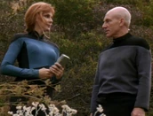 Crusher en Picard op Kesprytt in 2370.