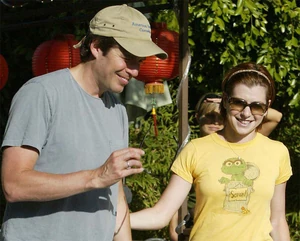 Alexis Denisof, who played "Wesley Wyndam-Pryce," with his wife Alyson Hannigan, who played "Willow," sporting an Oscar the Grouch t-shirt.