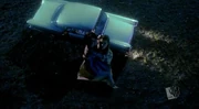 Jor-El reveals his abilities to Louise