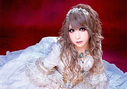 HIZAKI grace projectimage