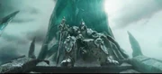 På sin trone