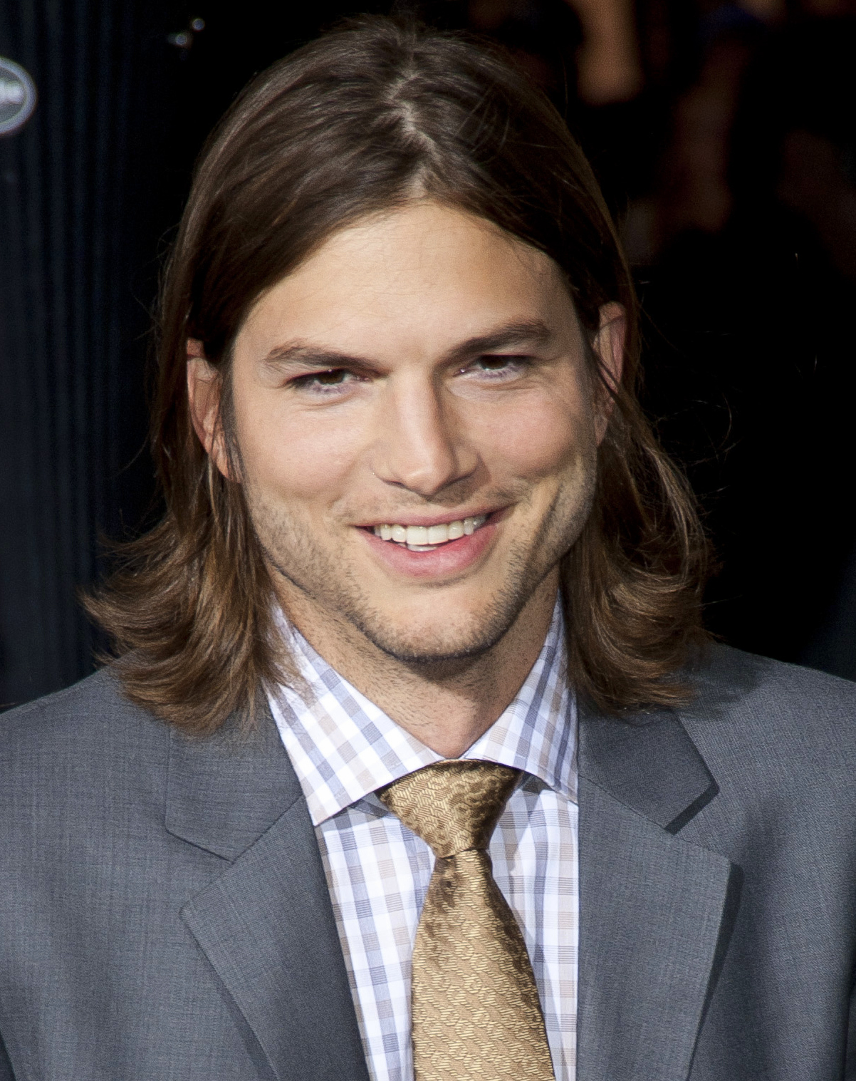 Next photo of Ashton Kutcher