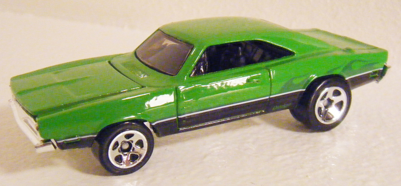 2008 Hot Wheels # 14 Fast Fish  